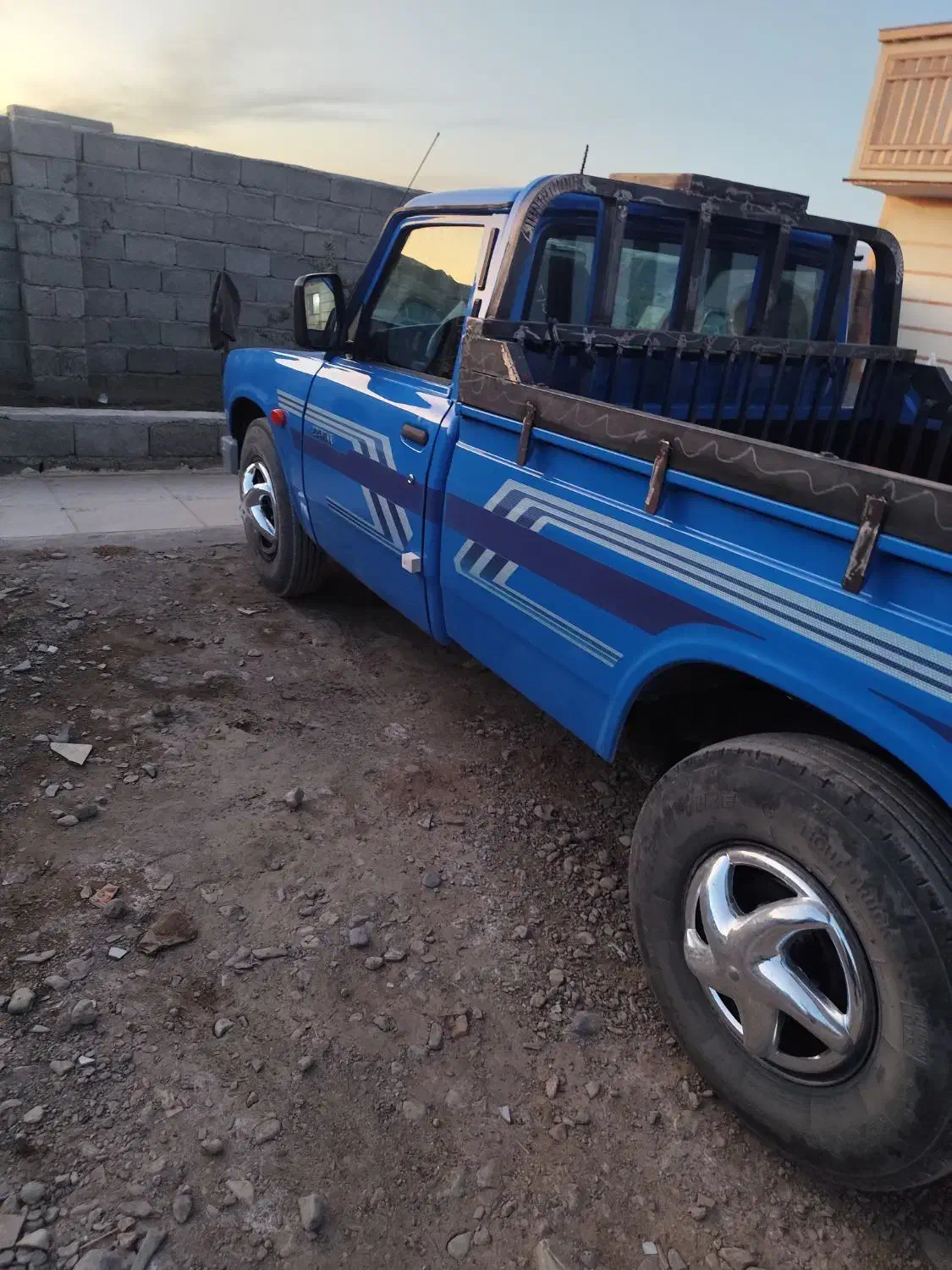 فروش فوری نیسان حشک 404فرمان هیدرولیک|خودرو سواری و وانت|مهرستان, |دیوار