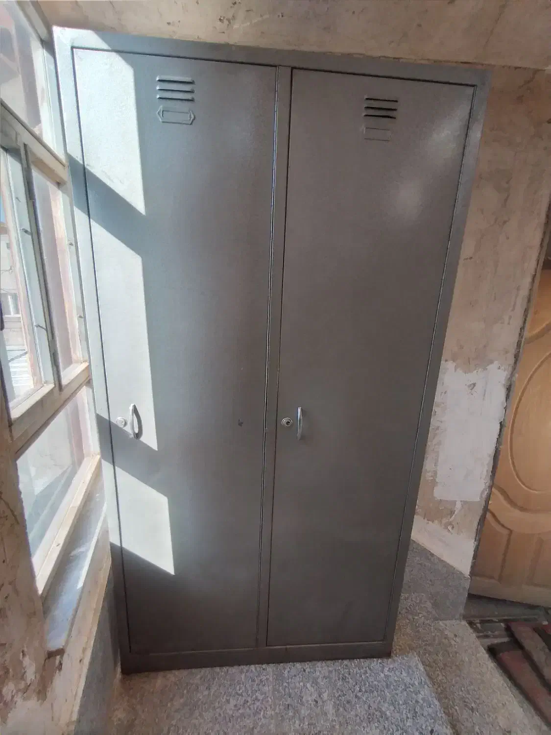 کمد فلزی دودرب لباس ۳عدد صحیح وسالم|جاکفشی، کمد، دراور|همدان, |دیوار