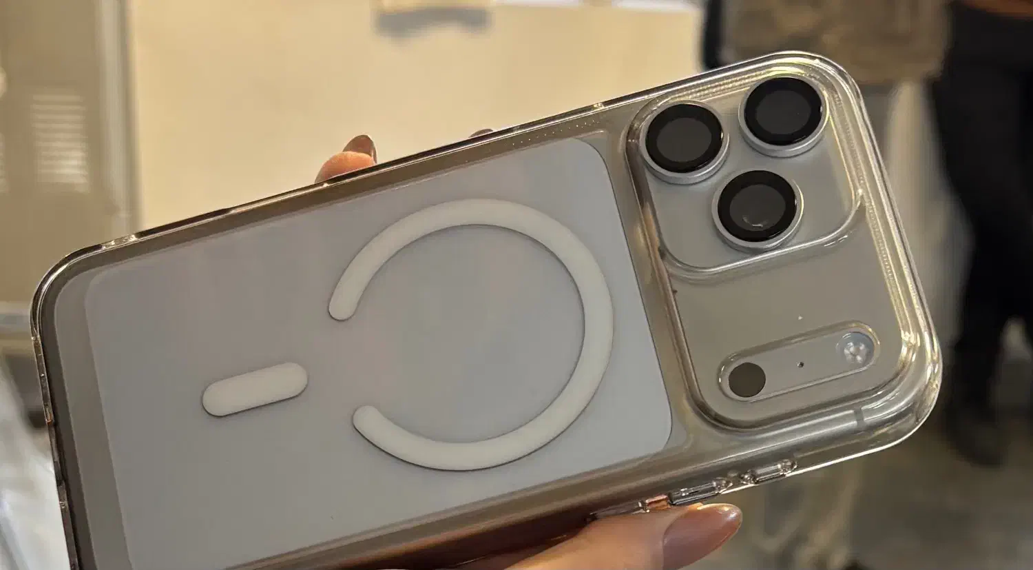 ایفون ۱۷ پرومکس|موبایل|کرج, مصباح|دیوار