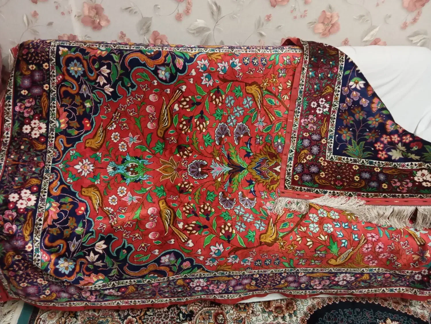 فرش تمام ابریشم تهاتر با پیشنهاد شما|فرش|تهران, زعفرانیه|دیوار