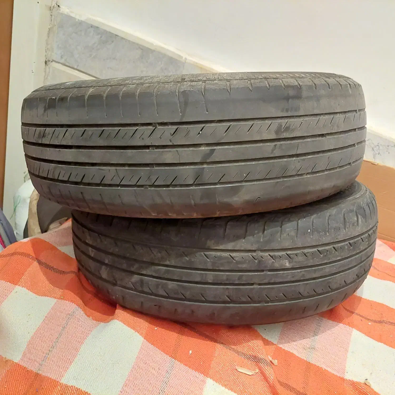 یک جفت لاستیک خارجی سمند  و پژو رینگ ۱۵|قطعات یدکی و لوازم جانبی|قم, شهرک قدس|دیوار