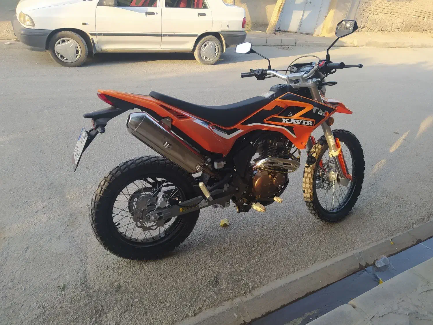 تریل 200t4|موتورسیکلت|سبزوار, پاسداران|دیوار