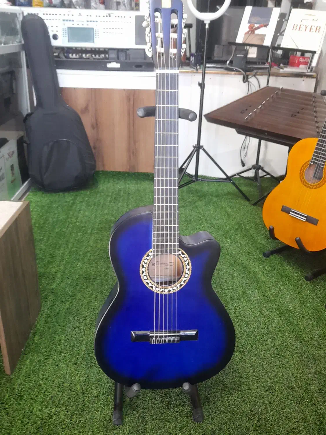 گیتار|گیتار، بیس، امپلیفایر|محلات, |دیوار