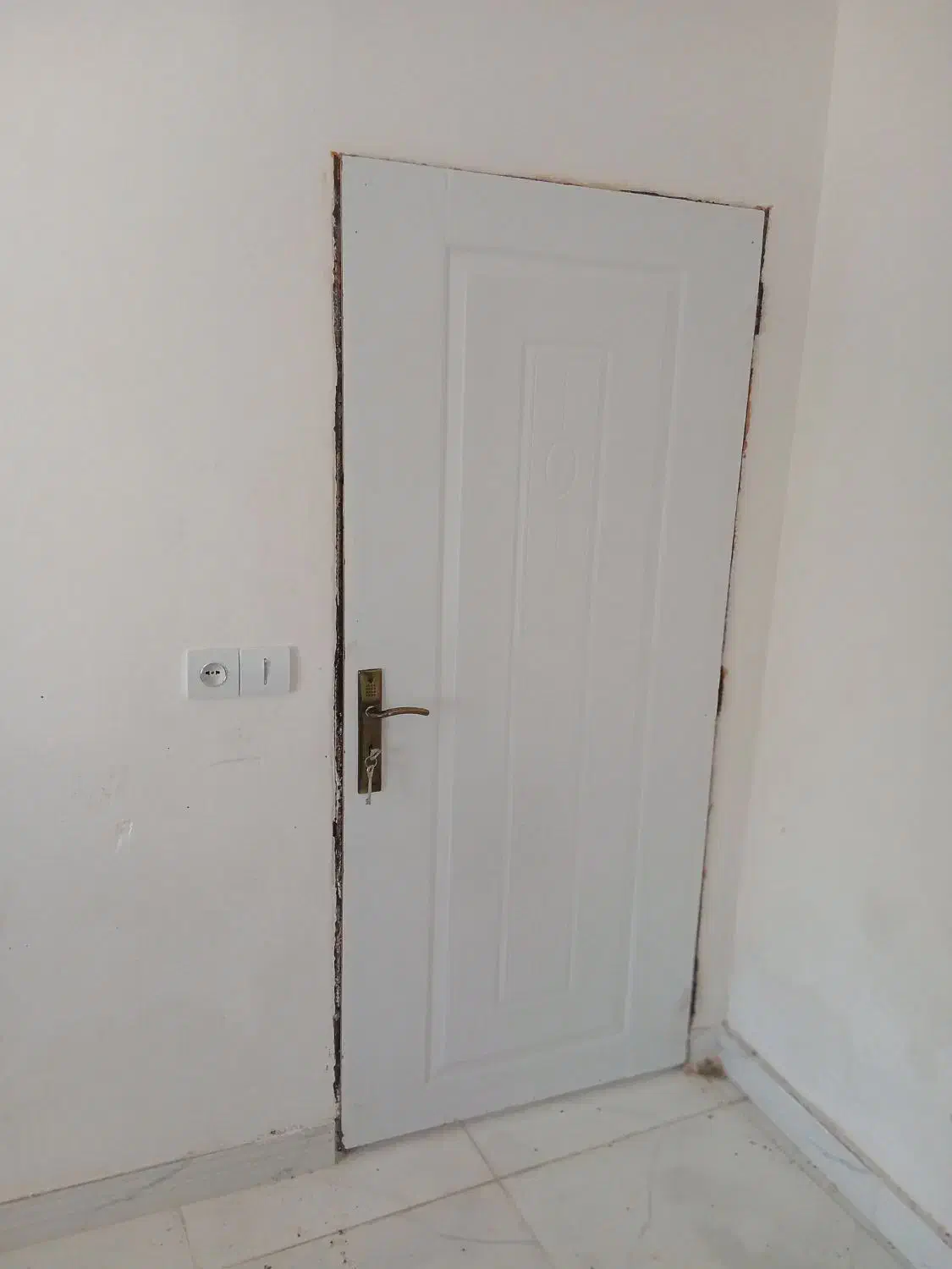 نصاب درب چوبی|خدمات پیشه و مهارت|لاهیجان, انقلاب|دیوار