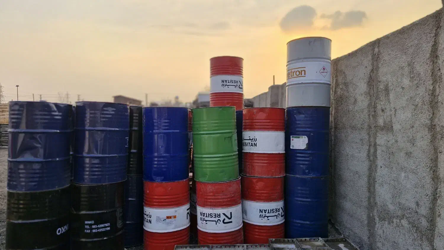 بشکه 220 لیتری فلزی تمیز‌ دربسته‌ گازوئیلی‌ تانکر‌|مصالح و تجهیزات ساختمان|کرج, اتمسفر|دیوار