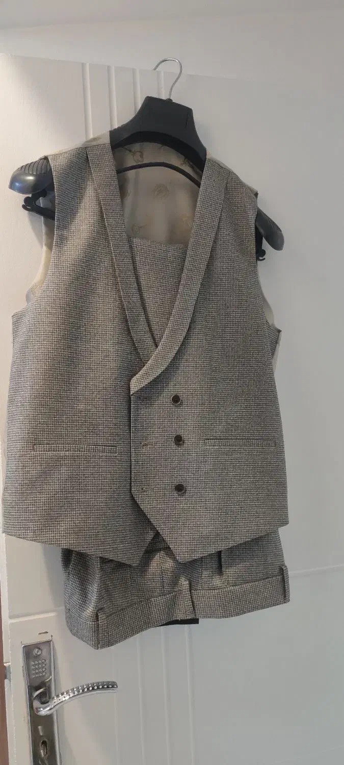 کت و شلوار مردانه|لباس|پرند, فاز ۲|دیوار