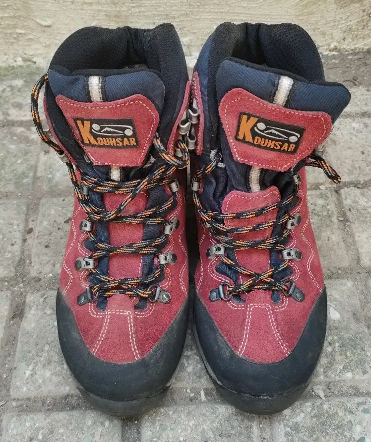 کفش کوهنوردی کوهسار|کیف، کفش، کمربند|رشت, جهاد|دیوار