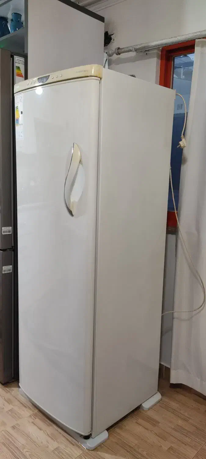 یخچال تمام فریزر|یخچال و فریزر|رشت, یخسازی|دیوار