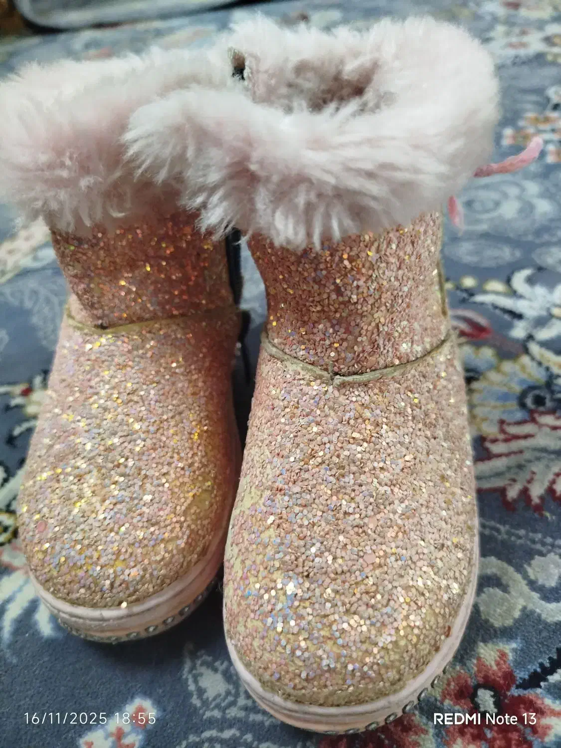 چکمه  سایز ۲۲|کفش و لباس بچه|بروجرد, |دیوار