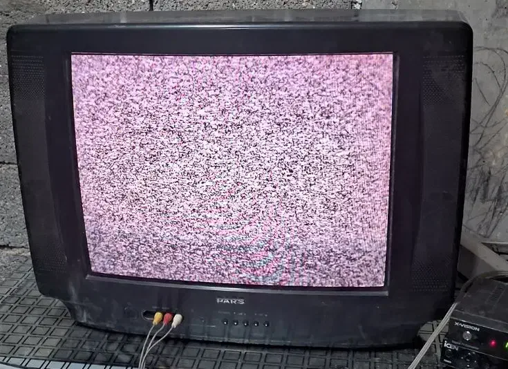 فروش تلوزیون گیرنده دیجیتال و اجاق گاز 350 تومان|تلویزیون و پروژکتور|شهرکرد, |دیوار