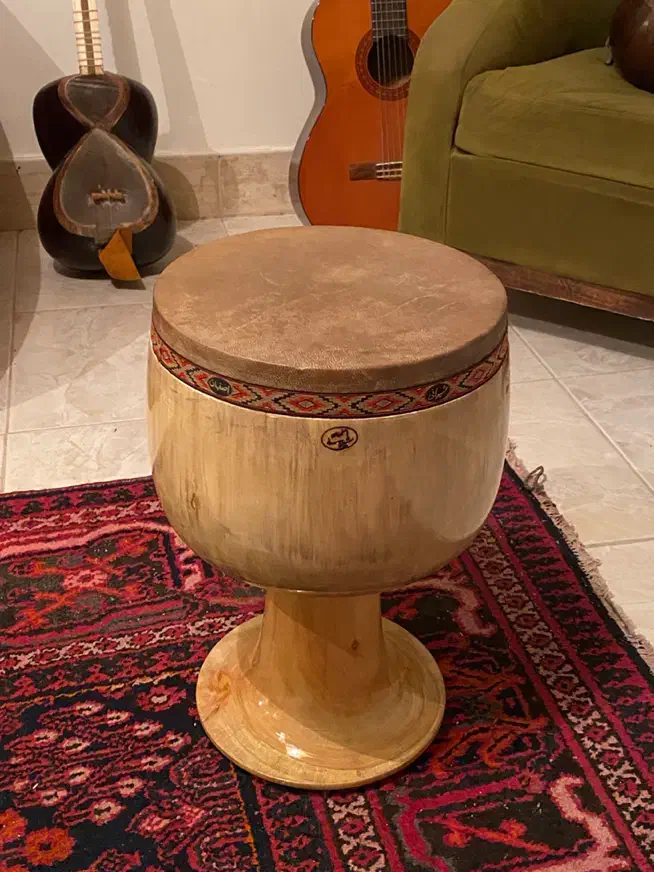 تنبک شیرانی|سازهای سنتی|کاشان, ۲۲ بهمن|دیوار