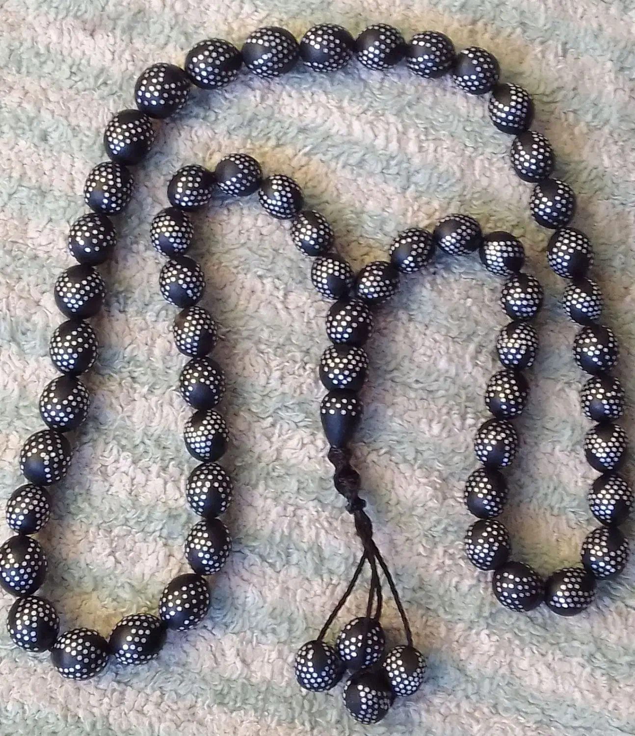 تسبح نقره کوب|بدلیجات|کاشمر, |دیوار