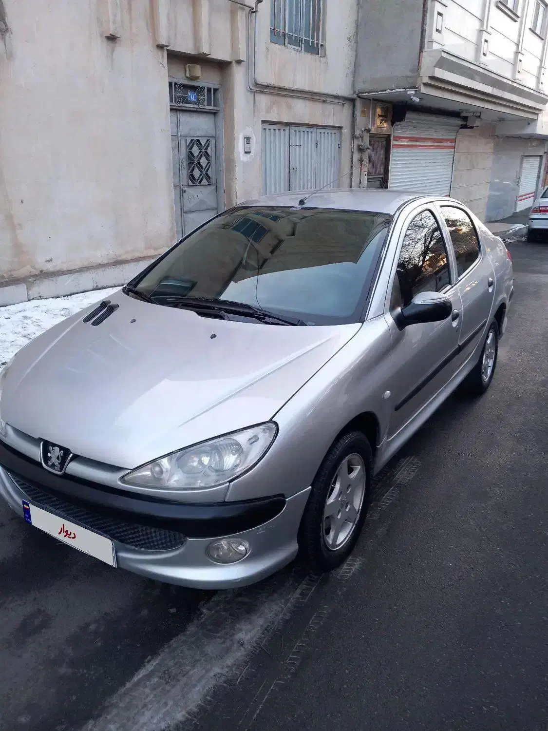 پژو ۲۰۶ اس دی وی ۱ مدل ۱۳۸۶ نقد اقساط|خودرو سواری و وانت|تبریز, |دیوار