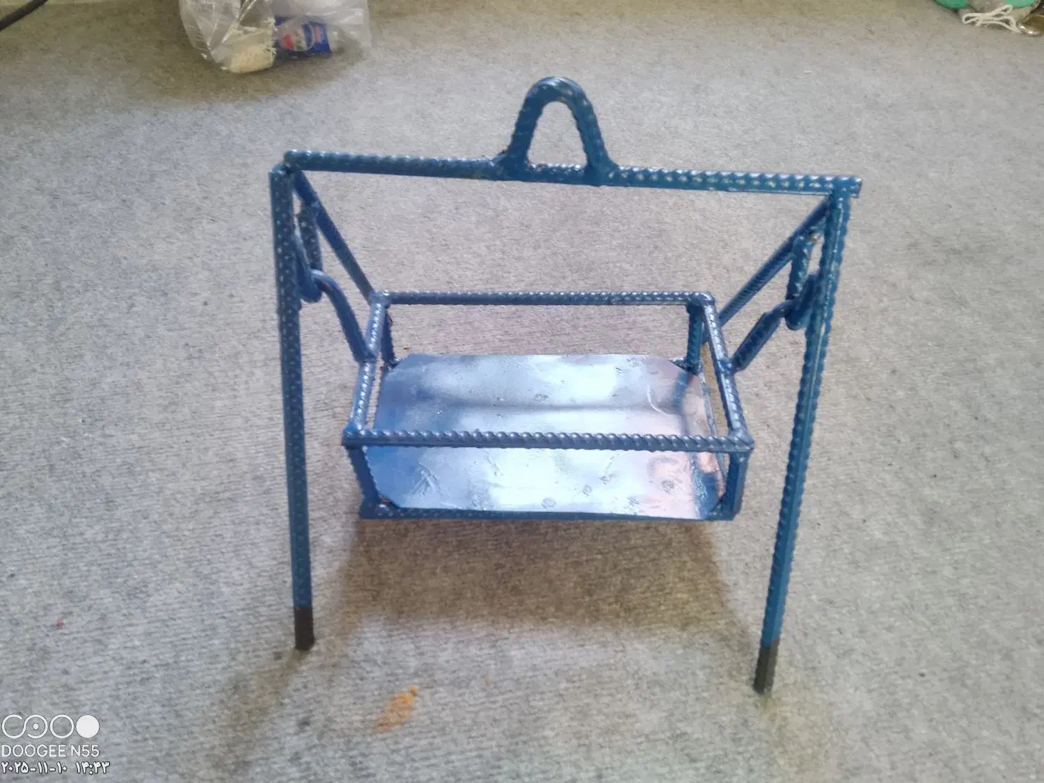 گهواری اهنی کوچک|اسباب و اثاث بچه|سمنان, |دیوار