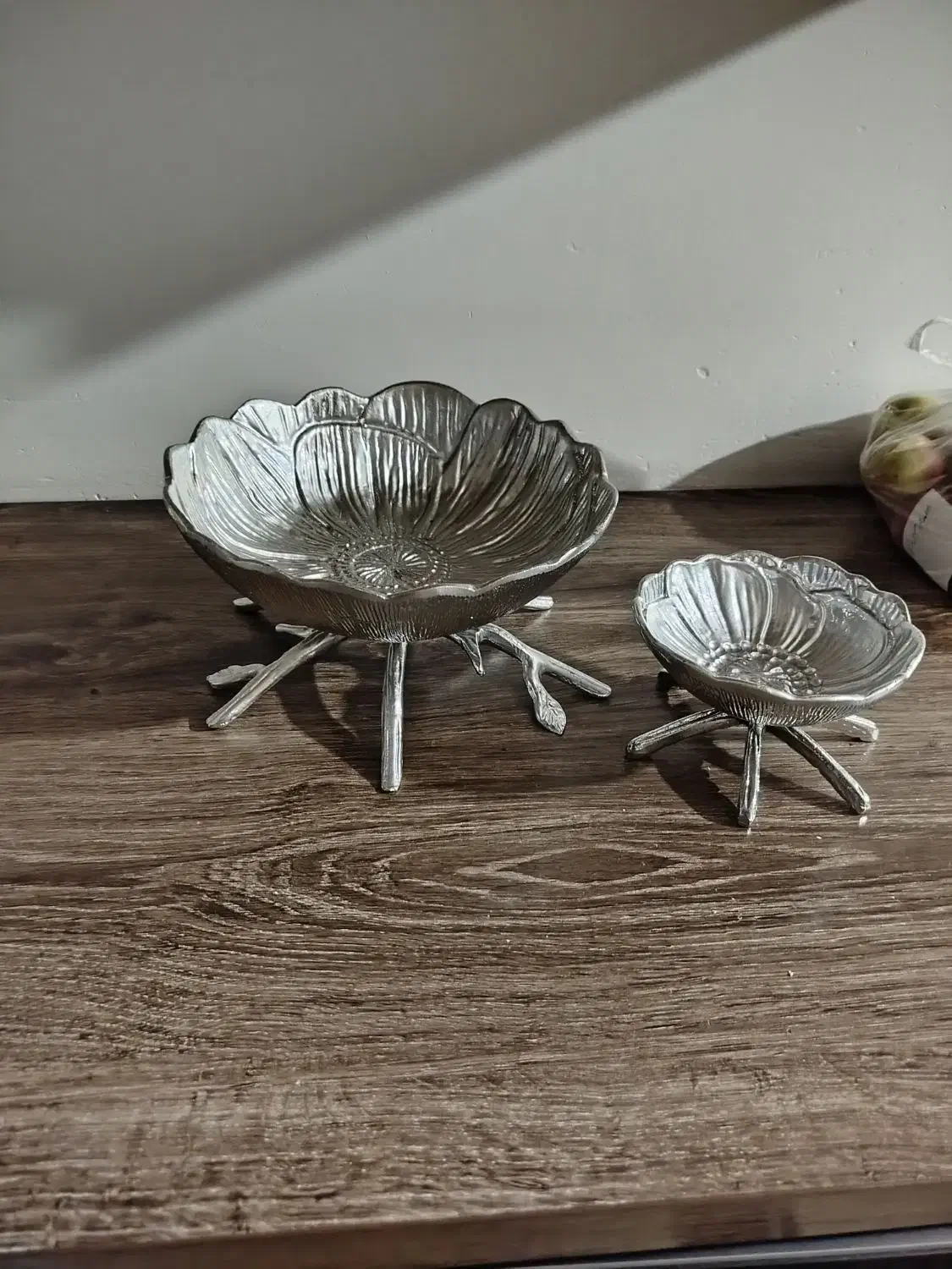 سرویس پذیرایی لوتوس|ظروف سرو و پذیرایی|آمل, |دیوار