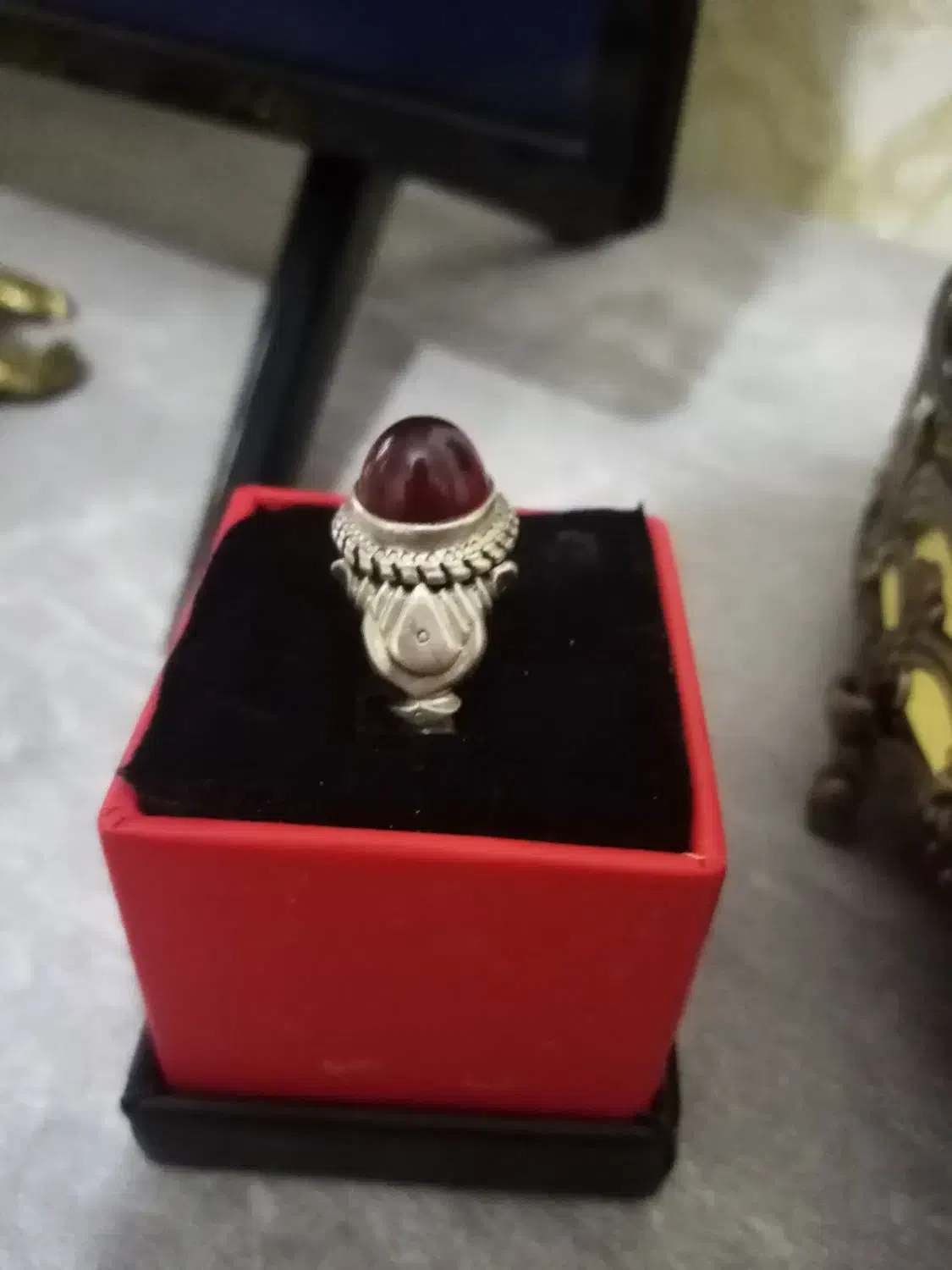 یاقوت|جواهرات|پاکدشت, حصار امیر|دیوار