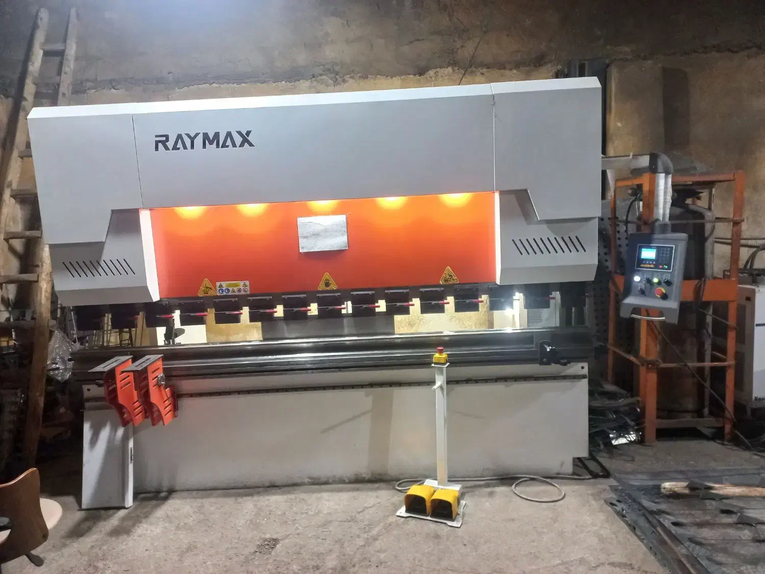 خدمات برش لیزر و پرس برک|خدمات پیشه و مهارت|فردیس, شهرک صنعتی سیمین دشت|دیوار