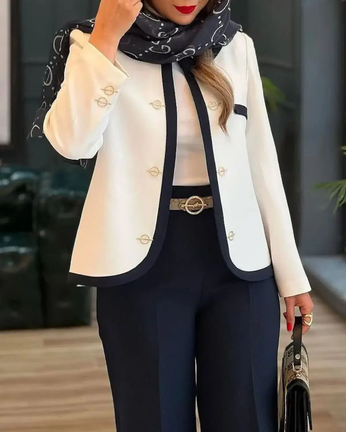 خیاطی بانوی خاص|لباس|یزد, |دیوار