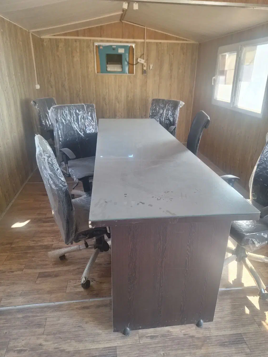 میزوصندلی|مبلمان اداری|هشتگرد, شهرک راه آهن|دیوار