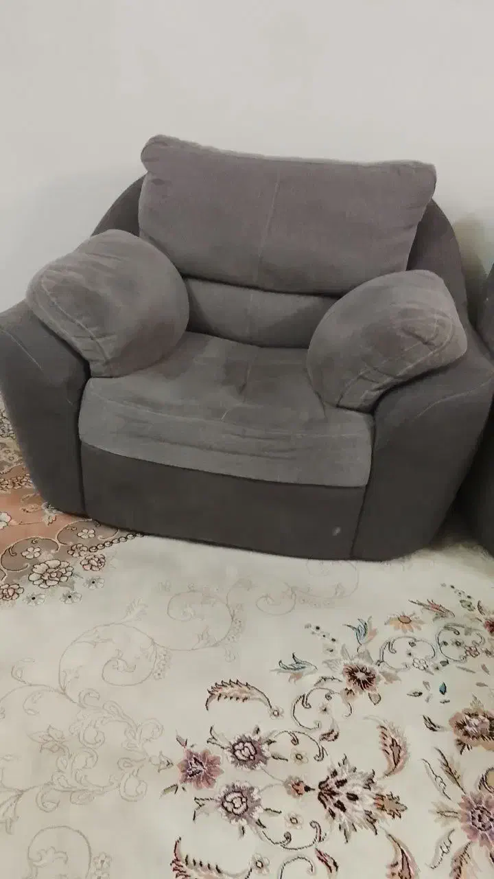 مبل ۴ نفره|مبلمان خانگی و میز عسلی|کرج, حسینآباد|دیوار