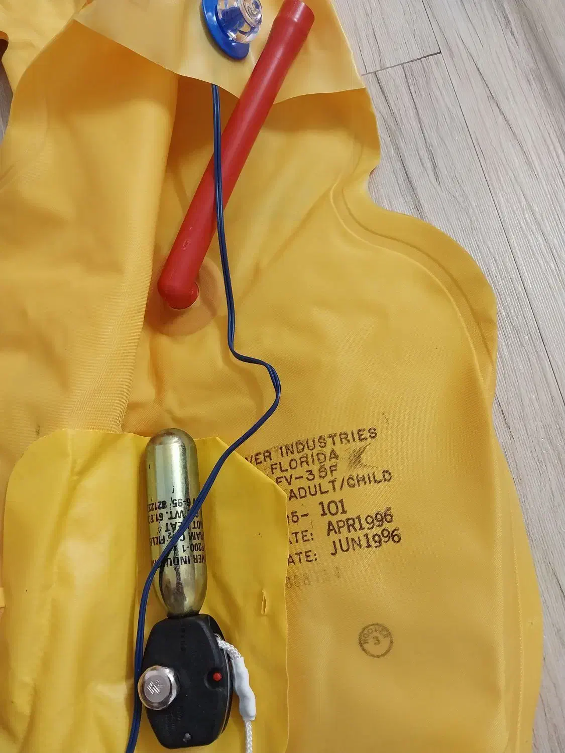 جلیقه شنا کپسول دار|غواصی و ورزش‌های آبی|بوشهر, |دیوار