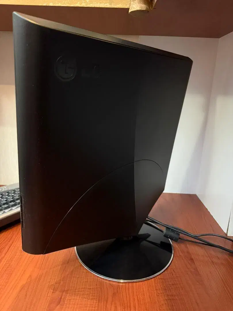 مانیتور LG نو کیس کیبورد موس (کامپیوتر کامل)|رایانه رومیزی|کرج, کوی مدرس|دیوار