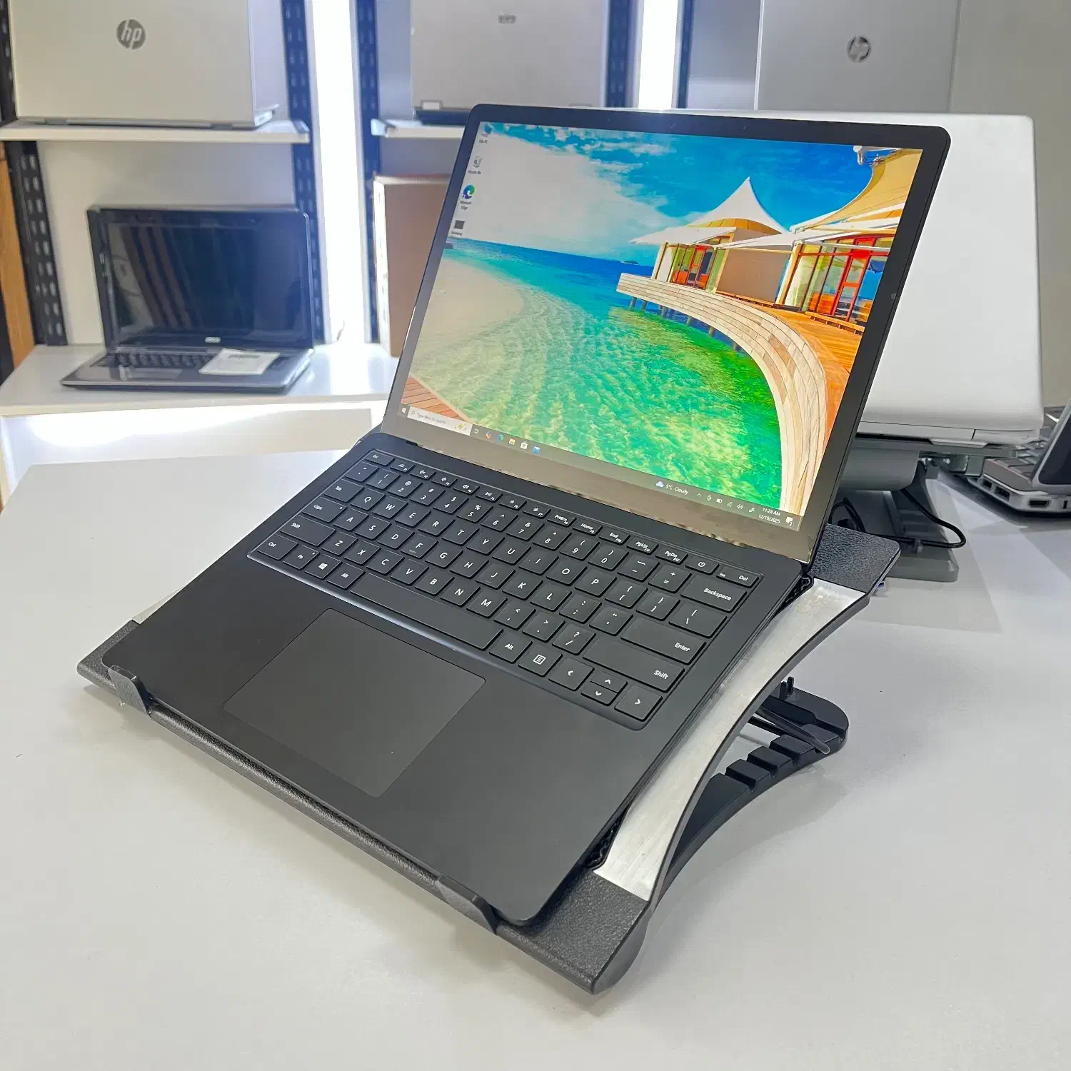 تنوع ۲۰۰ لپتاپ استوک گارانتی /دم قسط/i7 ssd|رایانه همراه|تهران, میرداماد|دیوار