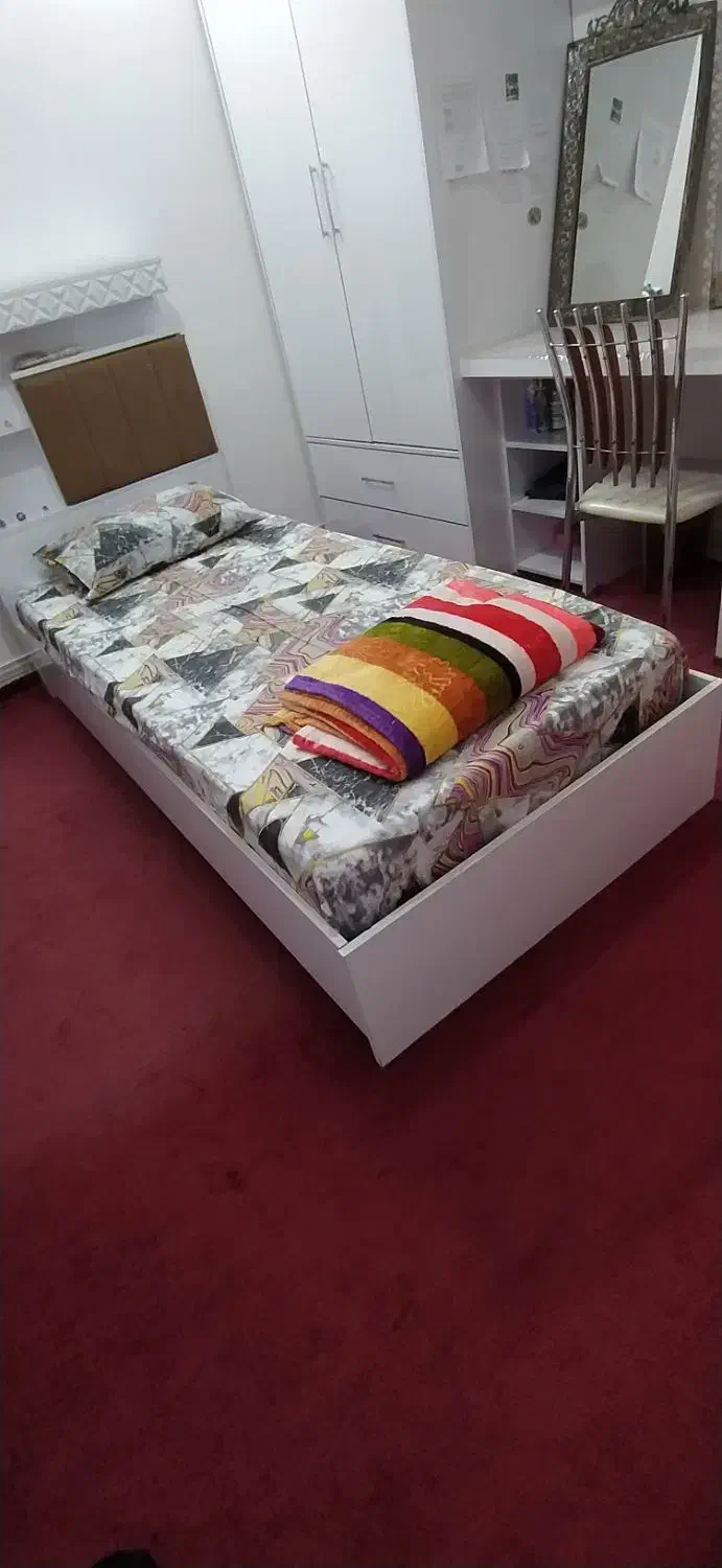 تخت یک نفره همراه با تشک|تخت و سرویس خواب|آمل, |دیوار