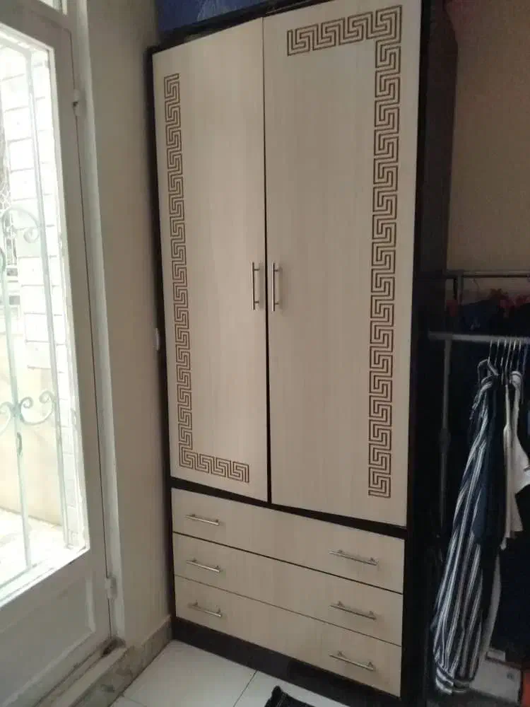 تخت کم‌جا با کمد و پاتختی طرح ورساچه|تخت و سرویس خواب|تهران, مجیدآباد|دیوار