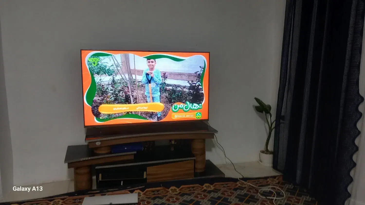 تلویزیون ۵۵ اسنوا|تلویزیون و پروژکتور|اسلامآباد غرب, |دیوار