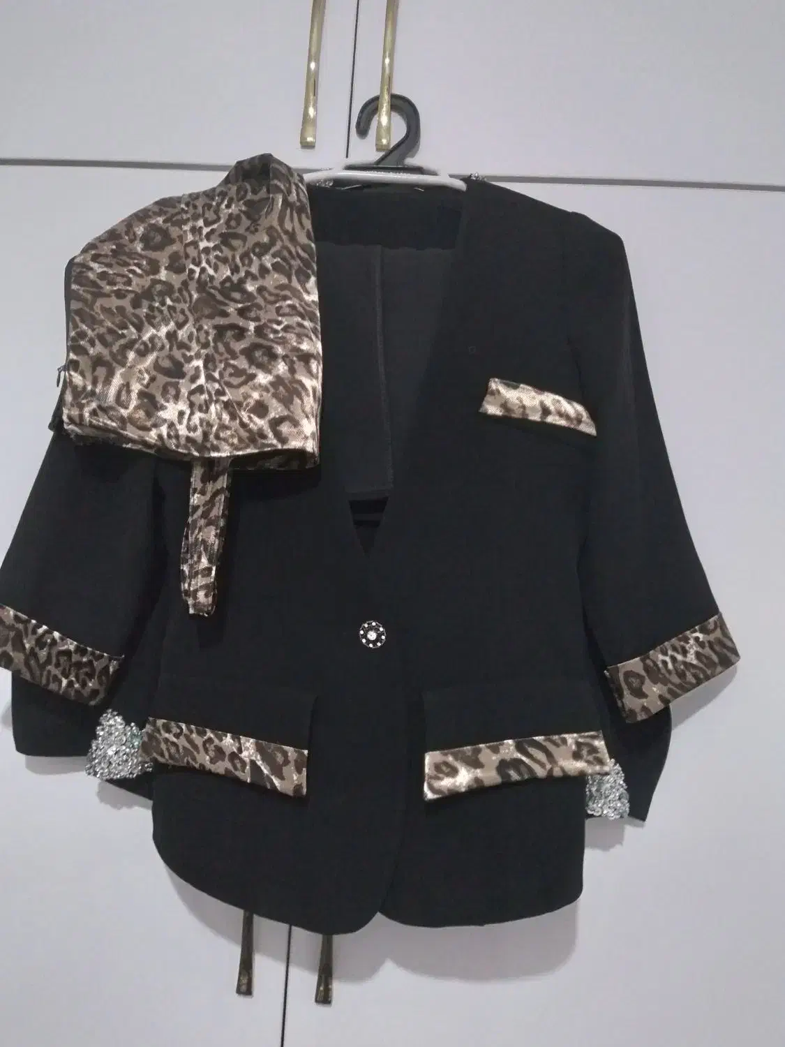 لباس مجلسی|لباس|سراب, |دیوار