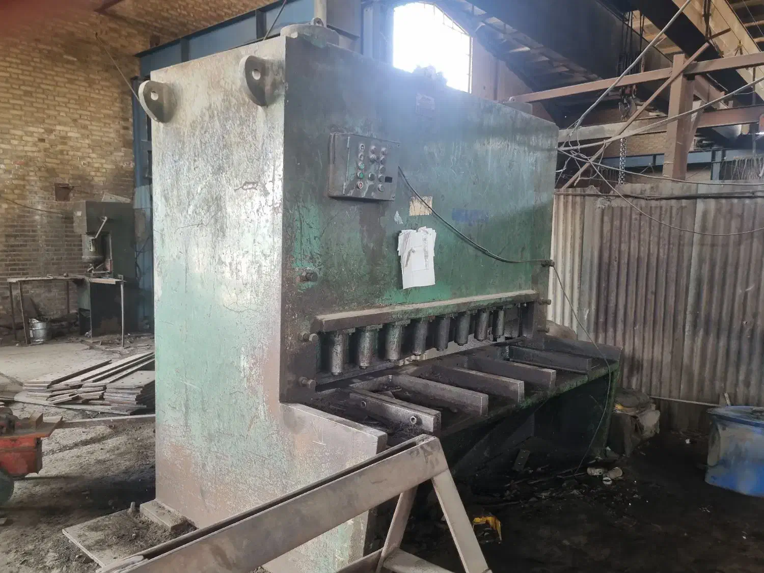 فروش گیوتین|ماشینآلات صنعتی|تهران, منیریه|دیوار