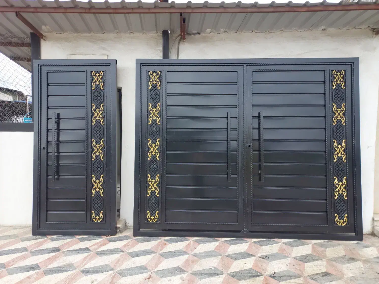 دروازه ست مدرن ، بغل فرفورژه|مصالح و تجهیزات ساختمان|چالوس, |دیوار