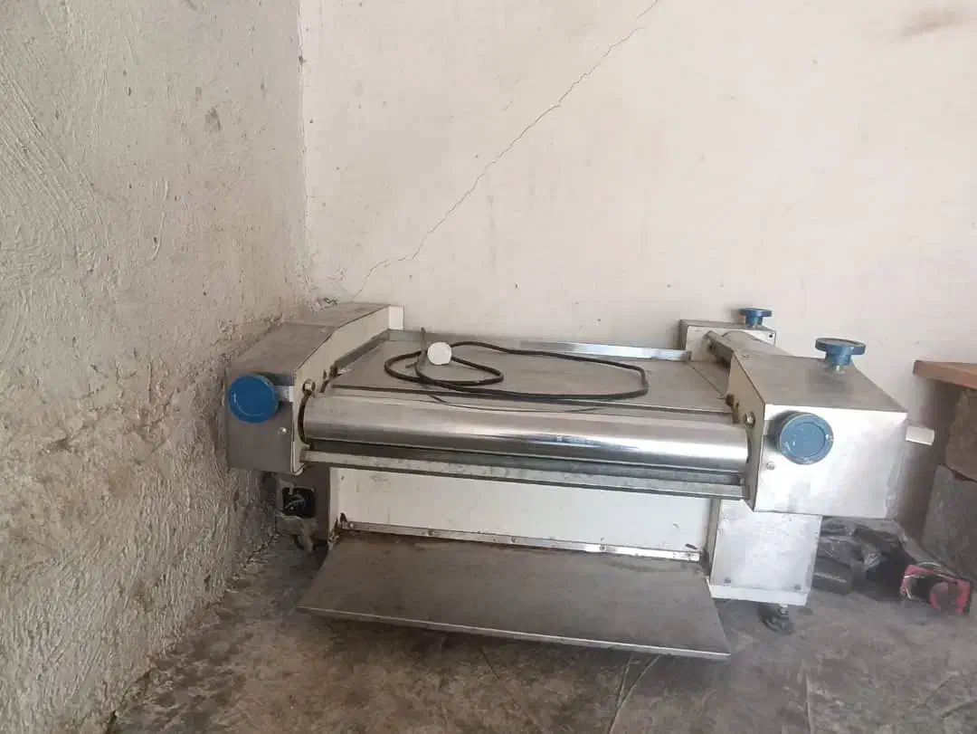 دستگاه نان پزی در حد|ماشین‌آلات صنعتی|برازجان, |دیوار