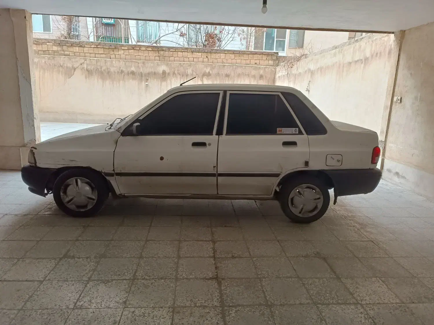 پرایدسفیدصبا/مدل 85/ارزون/شیشه دودی|خودرو سواری و وانت|اراک, |دیوار