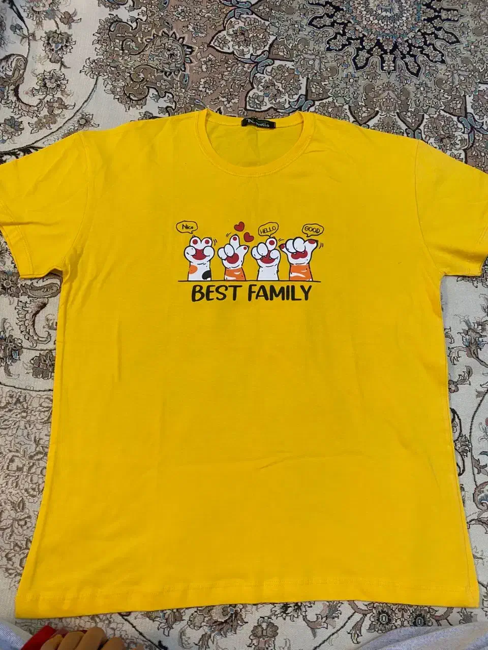 یک عددتیشرت|لباس|ساوه, |دیوار