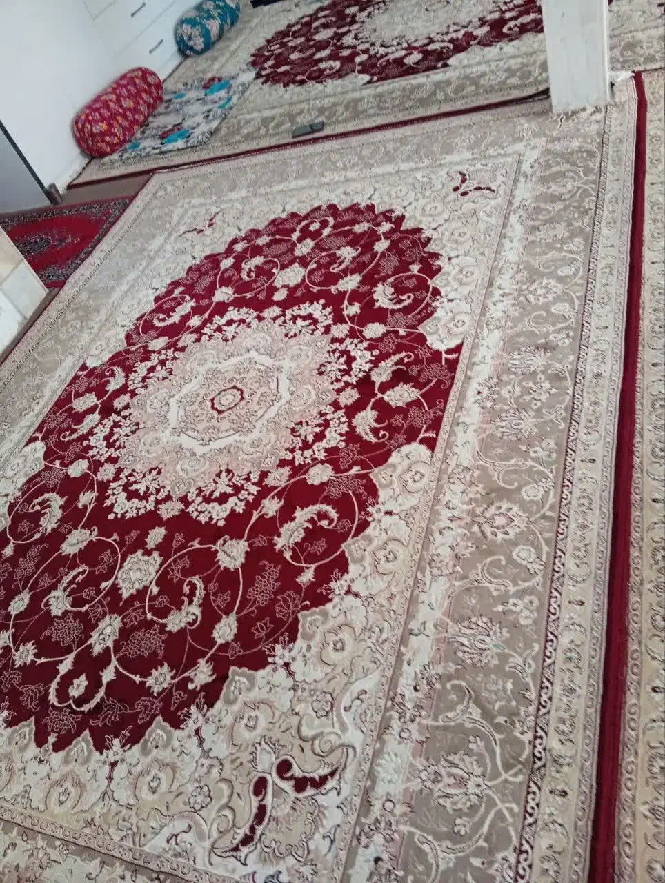 فرش|فرش|قم, ولیعصر|دیوار