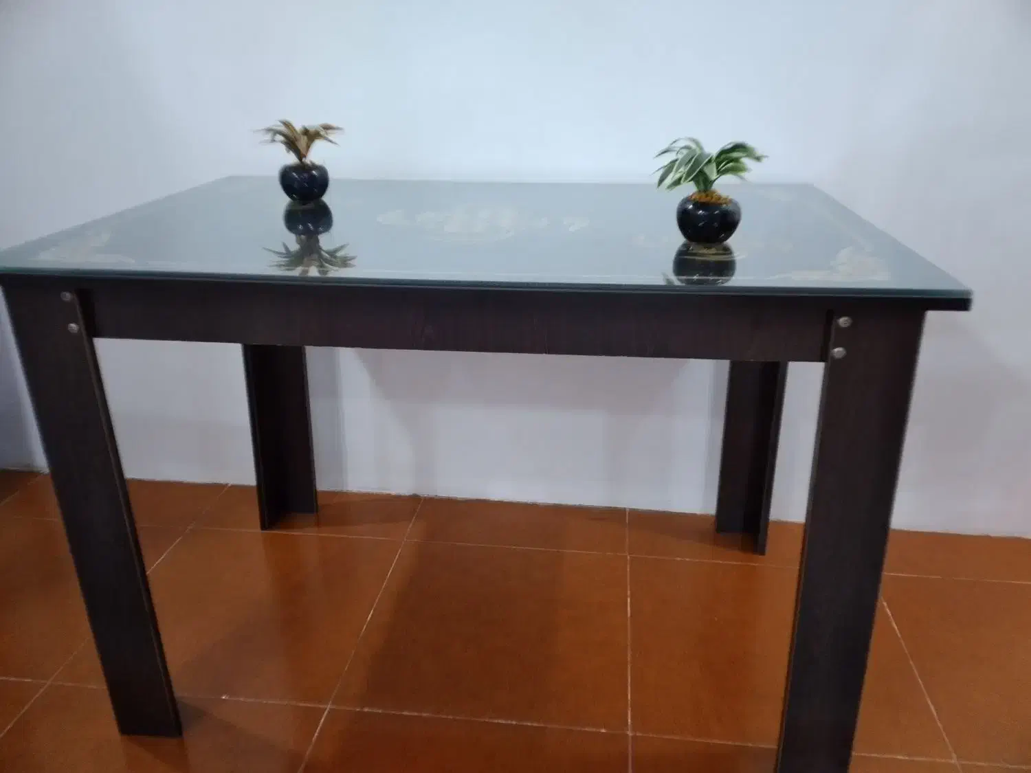 میز ناهار خوری|میز و صندلی غذاخوری|لولمان, |دیوار