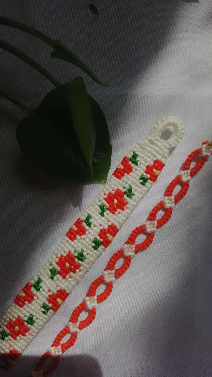 بافت انواع دستبند و بوک‌مارک و سرکلیدی بافت|بدلیجات|اقلید, |دیوار