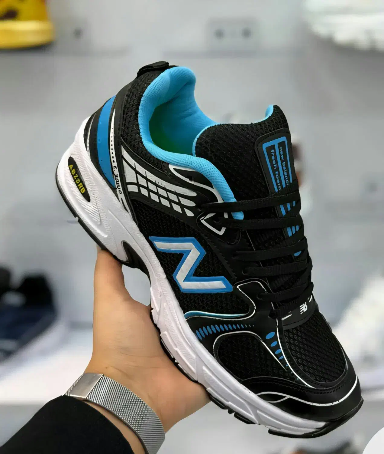 حراج کتونی 550 هزار تومان تعداد محدود|کیف، کفش، کمربند|اراک, |دیوار