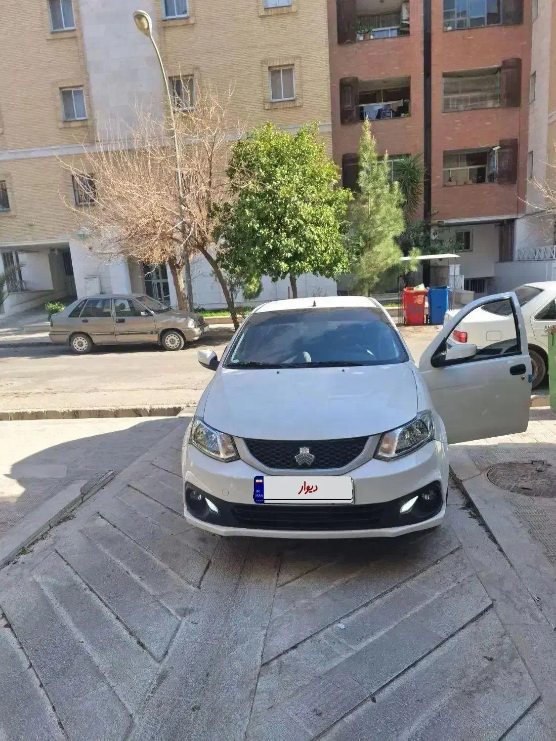 ساینا s مدل ۴۰۳ - ۸۵گانه|خودرو سواری و وانت|شیراز, قدوسی غربی|دیوار