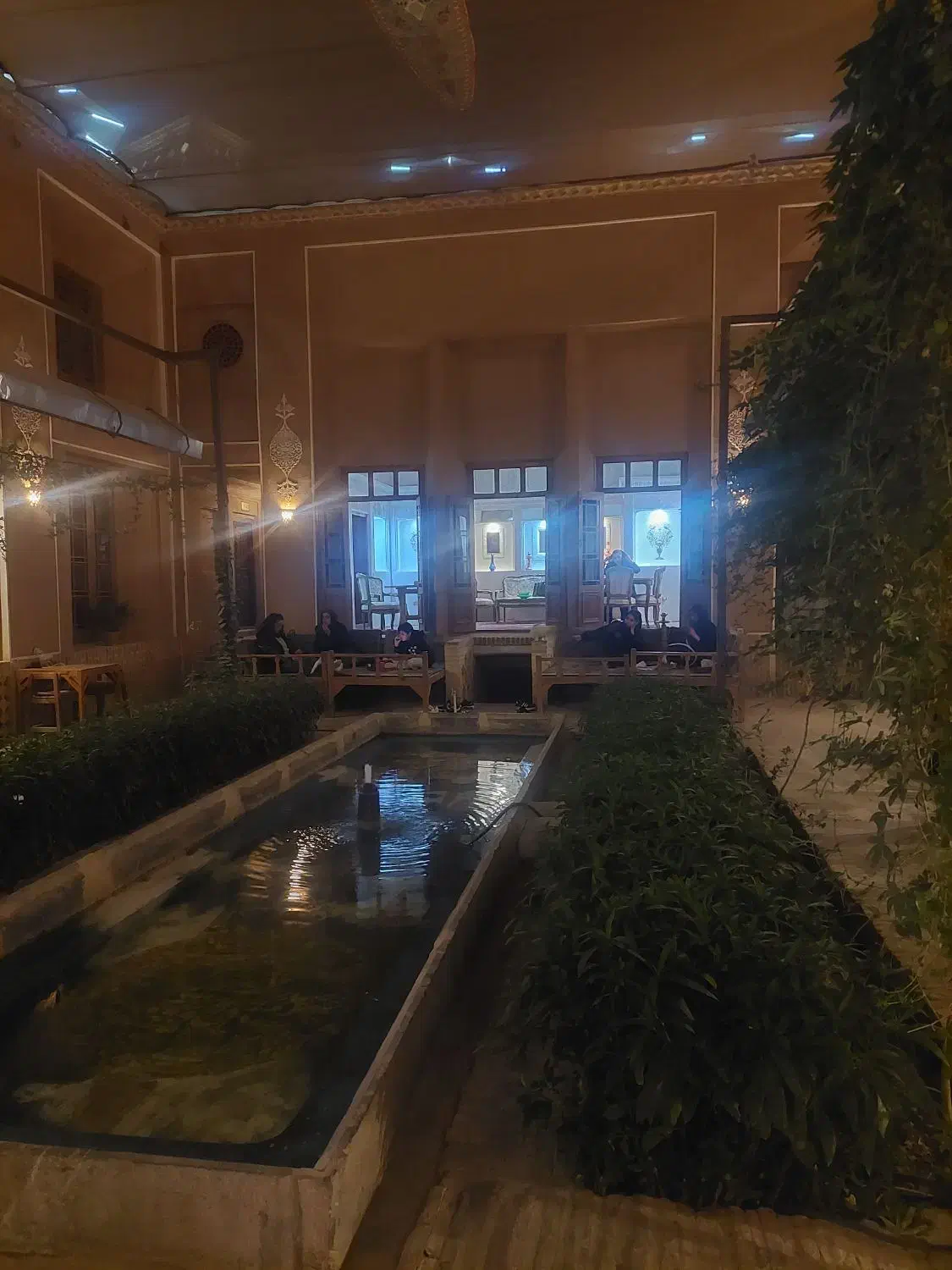 کانترداری|استخدام خدمات فروشگاه و رستوران|یزد, |دیوار