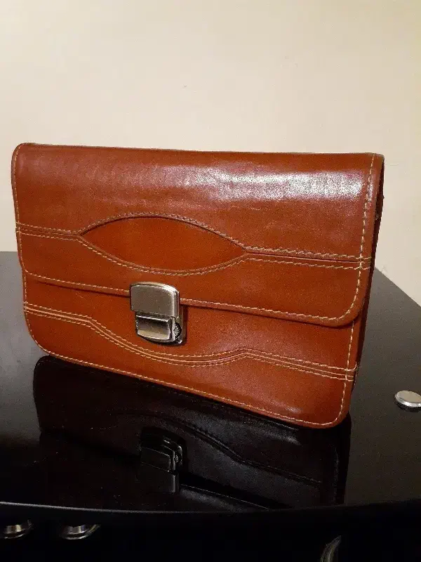 کیف چرم طبیعی پاسپورتی رمزدار مردانه در حد نو|کیف، کفش، کمربند|اندیشه, اندیشه فاز ۲|دیوار