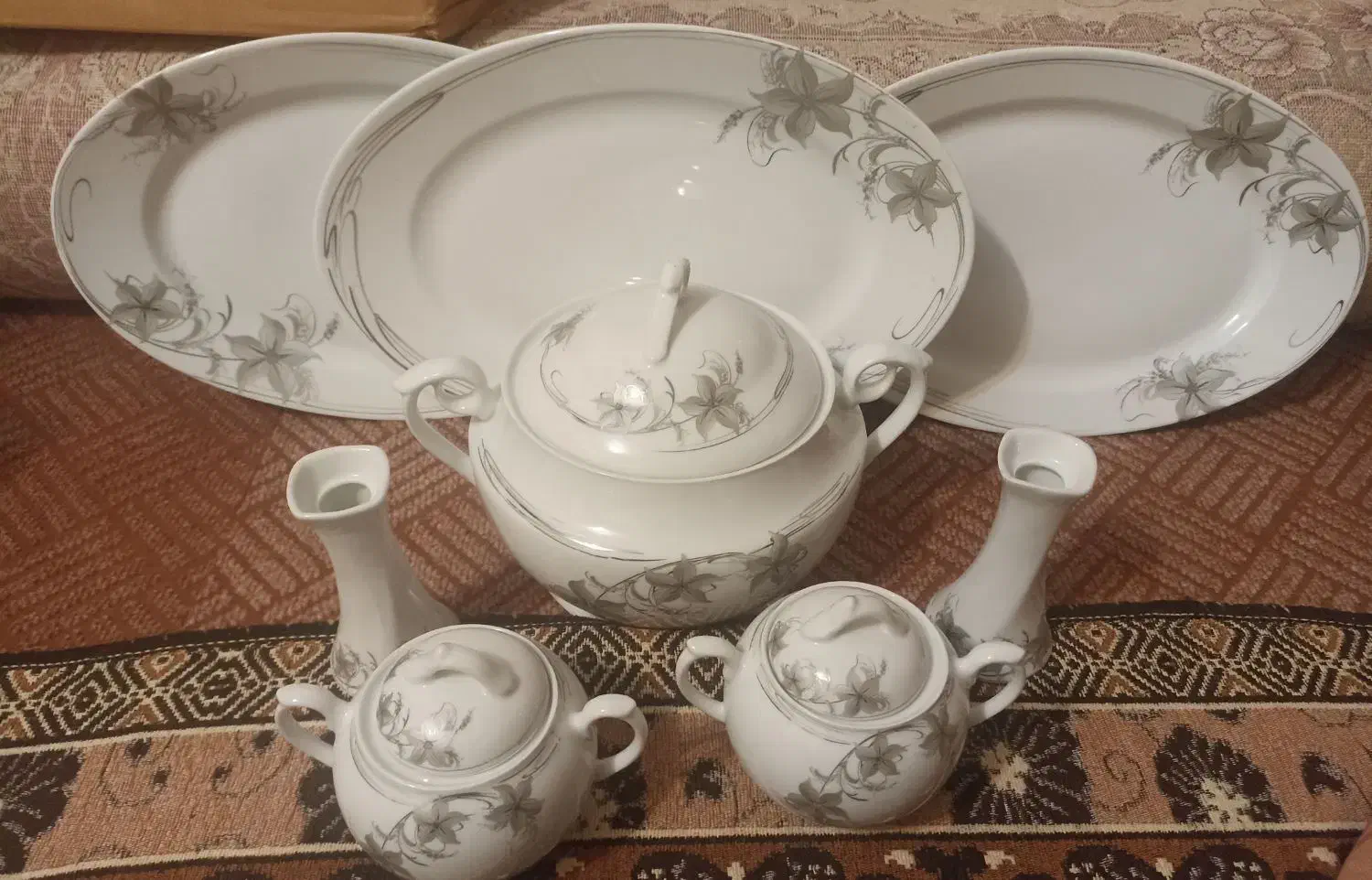 چینی|ظروف سرو و پذیرایی|جونقان, |دیوار