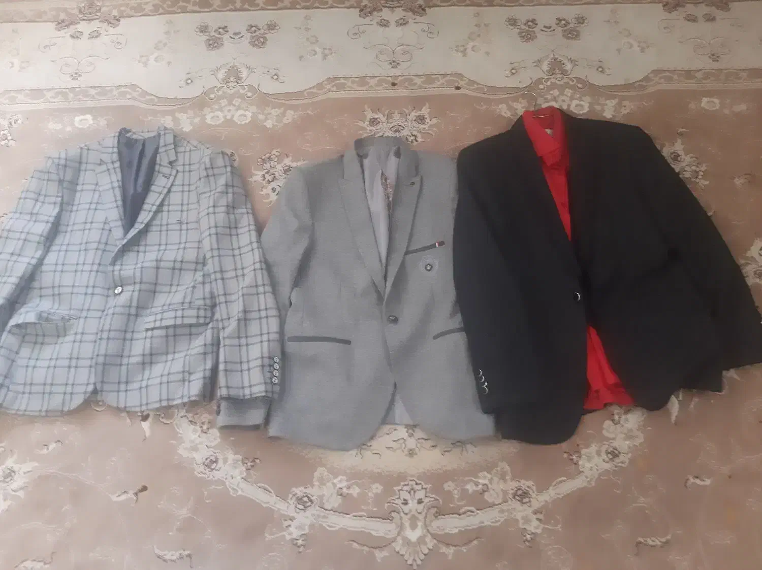 ۳عددکت مجلسی|لباس|قرچک, زیبا شهر|دیوار