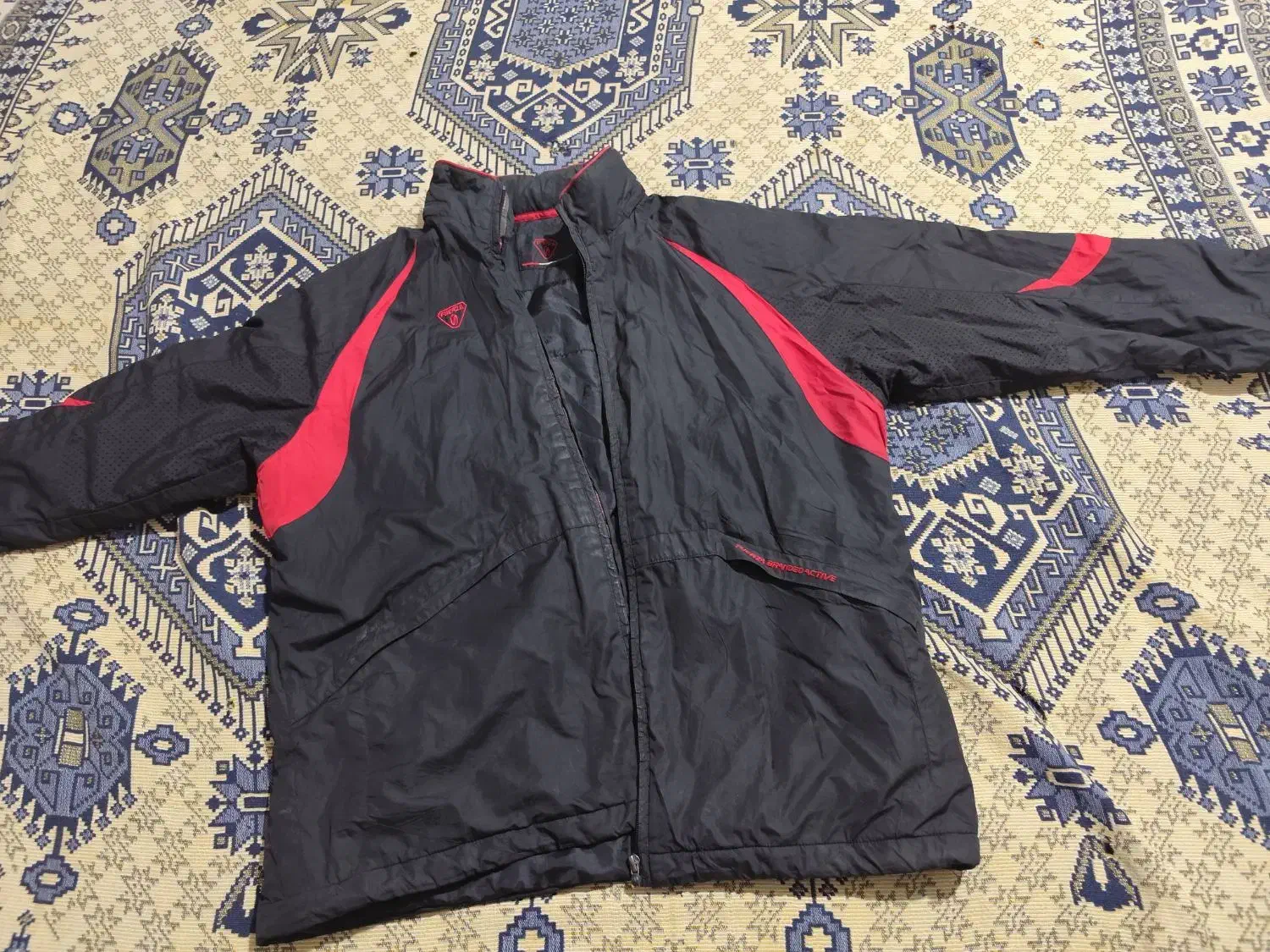 کاپشن و دستکش|لباس|گنبد کاووس, |دیوار