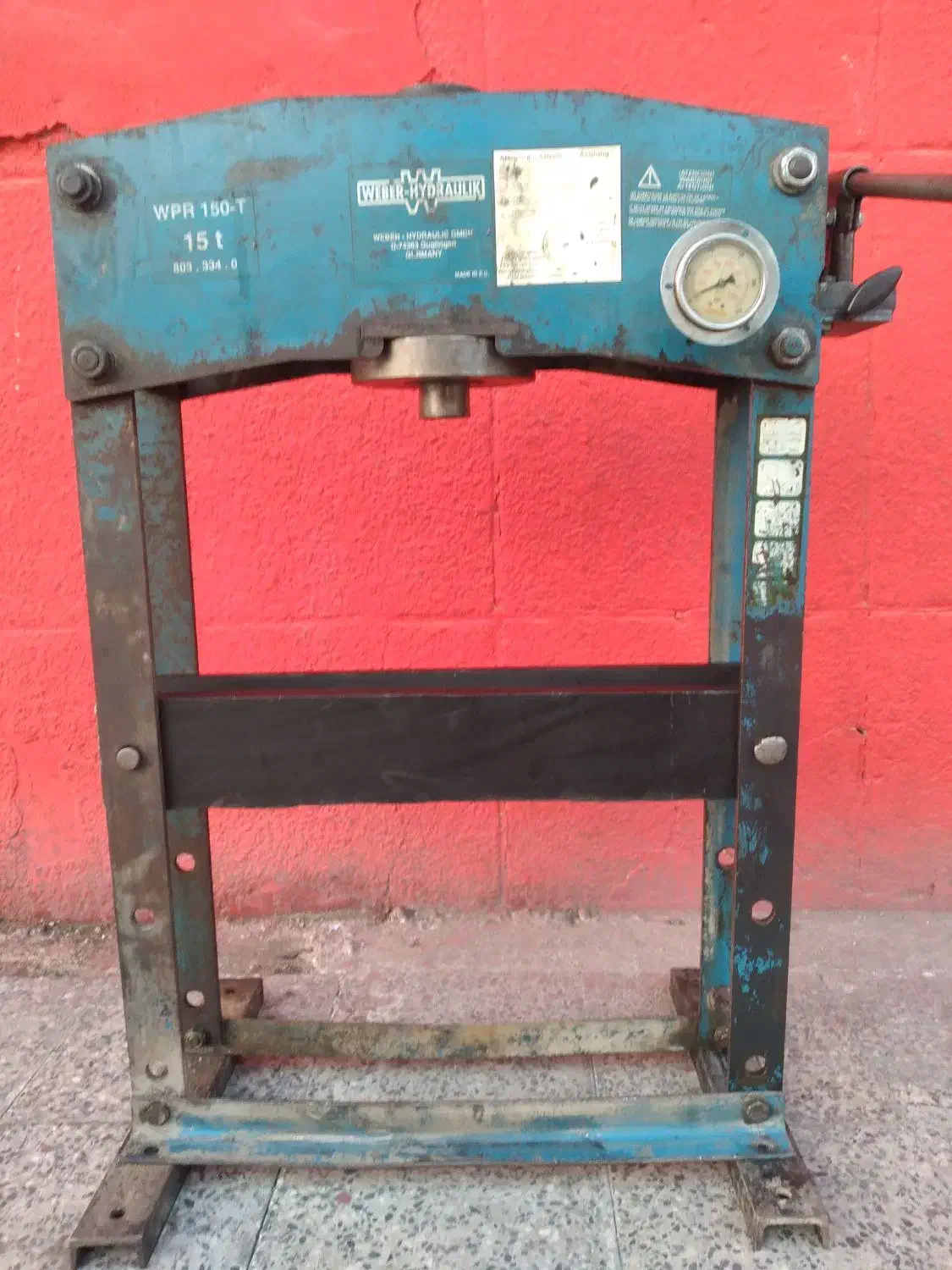 دستگاه پرس۱۵ تن و کپسول اکسیژن|ماشینآلات صنعتی|اهواز, پادادشهر|دیوار