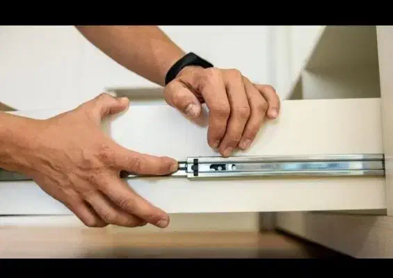 تعمیرات کابینت کمد دیواری دراور جک ریل لولا درمحل|خدمات پیشه و مهارت|یزد, |دیوار