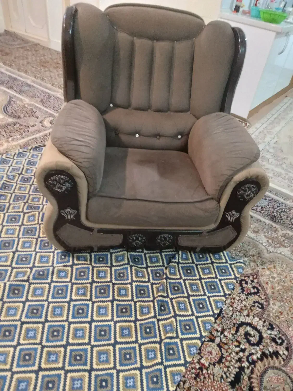 مبل تک نفره سالم|مبلمان خانگی و میز عسلی|نیشابور, شهید بهشتی|دیوار