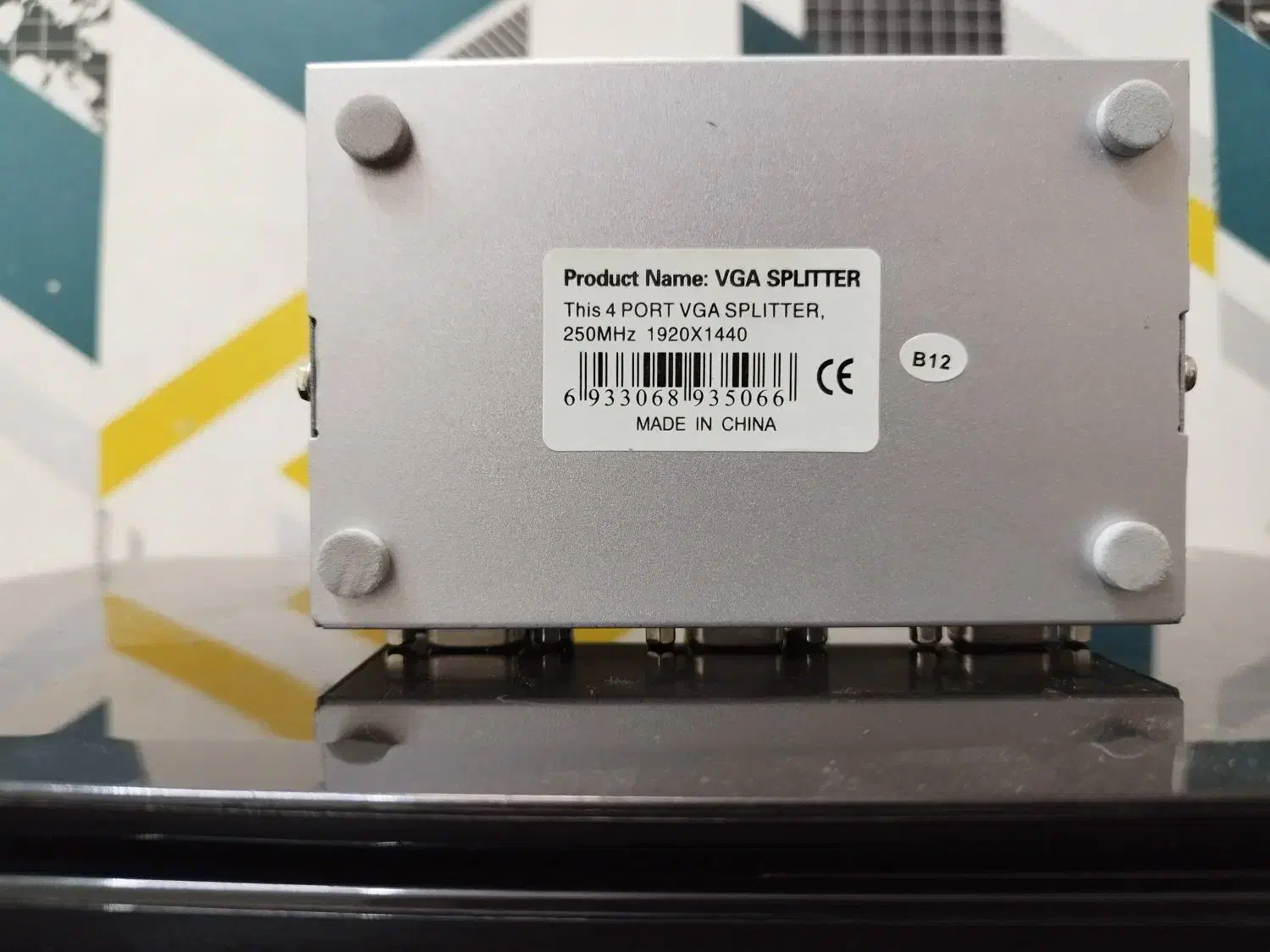 مبدل 1 به 4 VGA|قطعات و لوازم جانبی رایانه|اصفهان, نصرآباد|دیوار